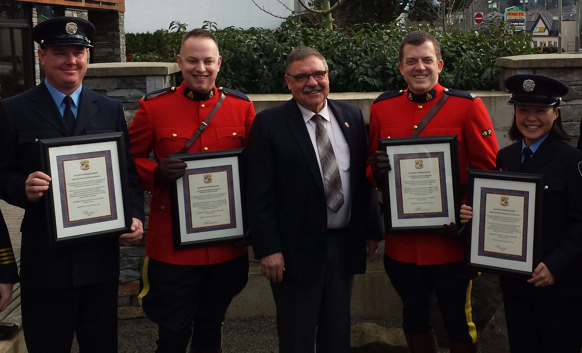 Puntledge River rescuers awarded Mayor’s Commendation