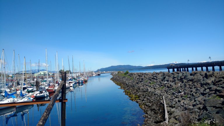 Feds announce program to deal with abandoned boats