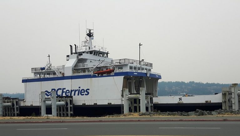 BC Ferries helps out after boat hits breakwater