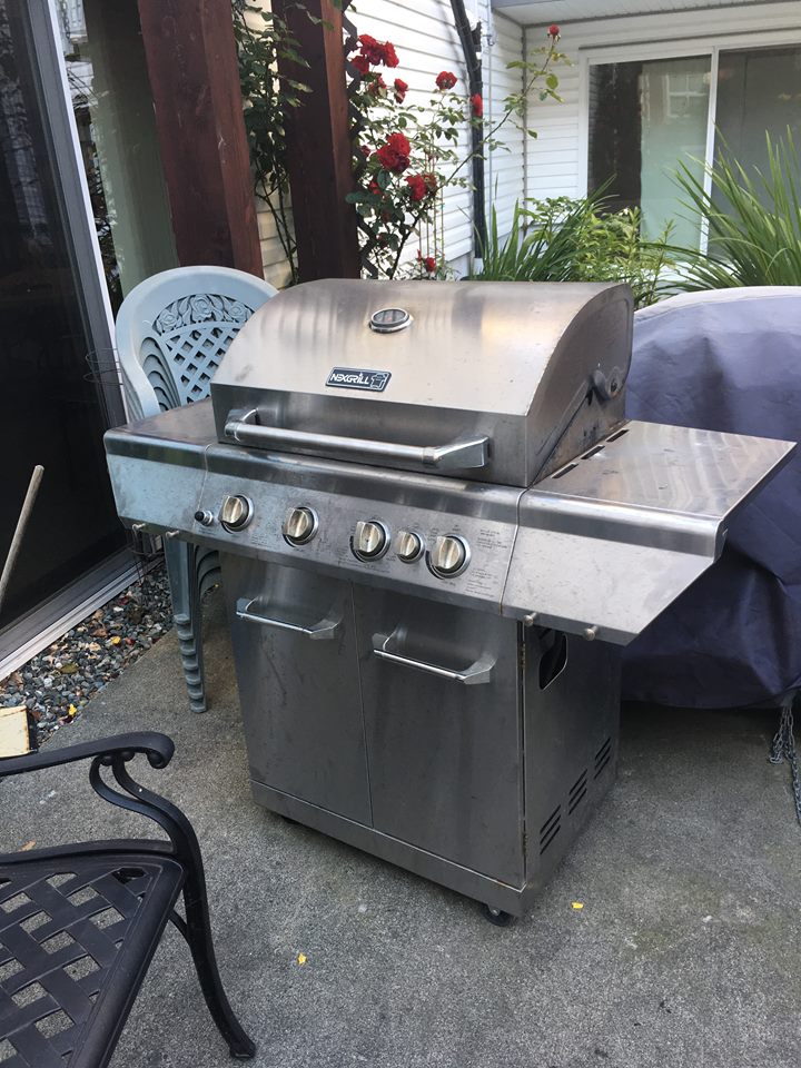 Local man replaces BBQ stolen from seniors