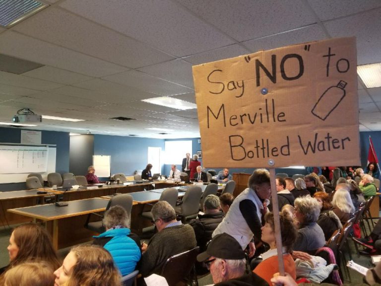 Strathcona Regional District shows its opposition to water extraction in region