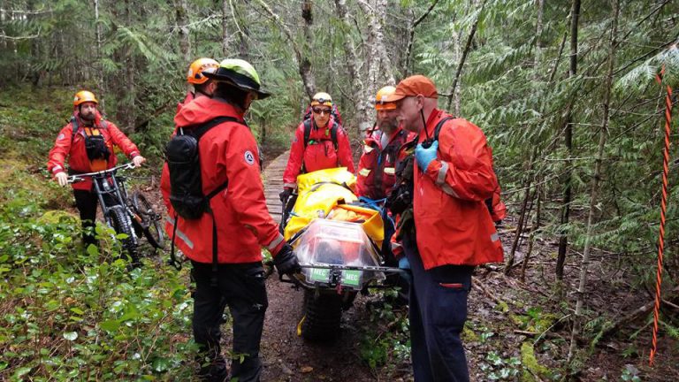 Comox Valley SAR members bring injured man out of Forbidden Plateau