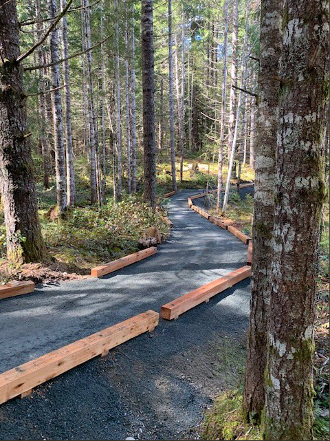 Buttle Lake day use area gets new trail