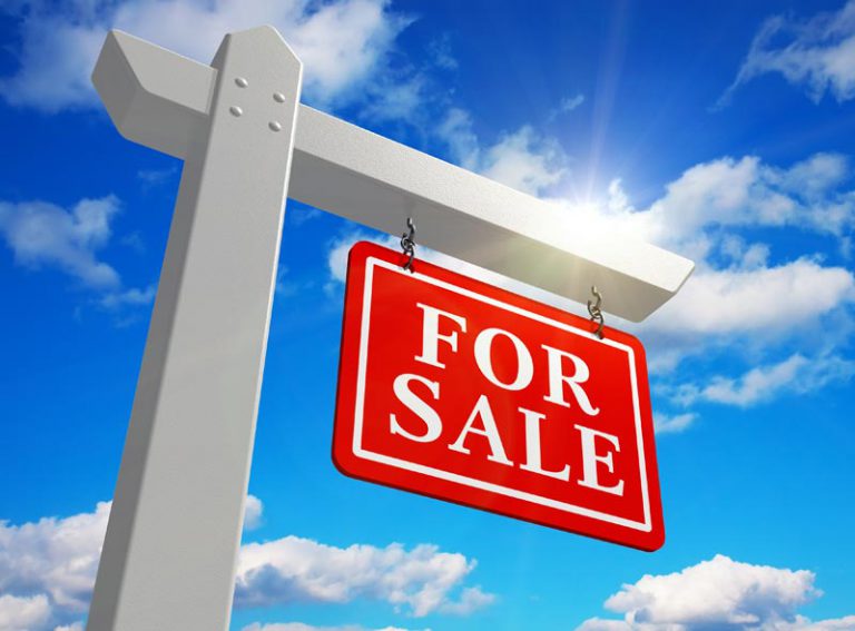 Mixed picture for real estate on northeast Vancouver Island, Powell River