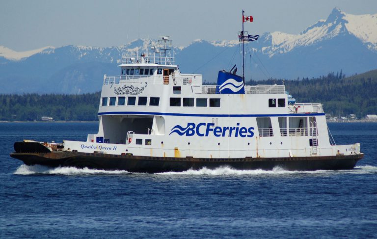 Mechanical issues temporarily docks BC Ferries vessel