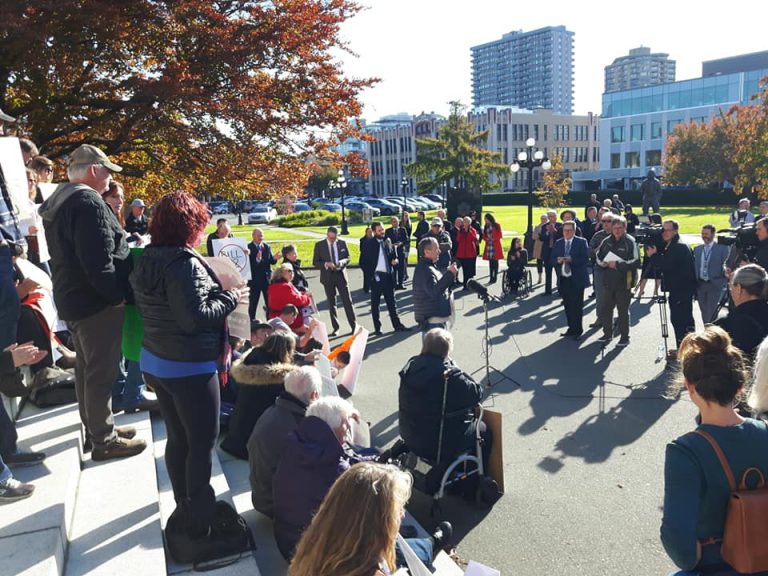 Farmers protest changes to Bill 52