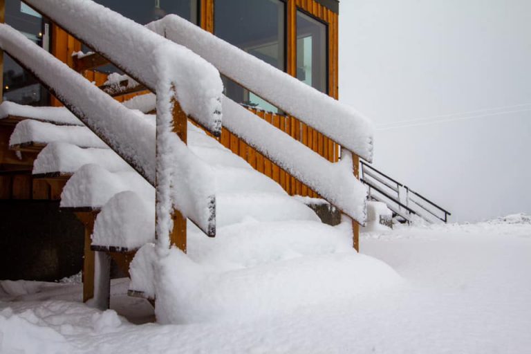 Snow day on Mount Washington has skiers, ’boarders hopeful