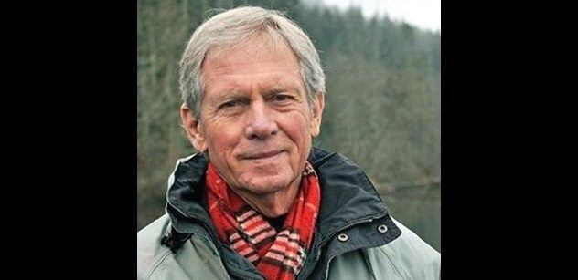 Wildlife artist Robert Bateman returns to Campbell River tomorrow