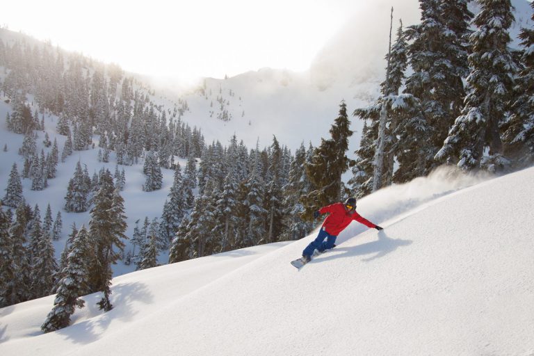 Mount Washington staying open amidst other COVID-19 cancellations