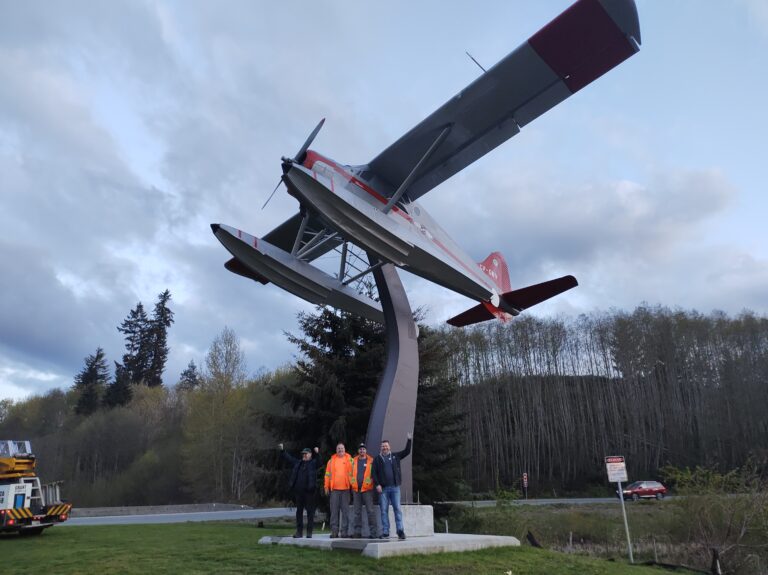 Floatplane installed at Campbellton entrance aims to commemorate heritage