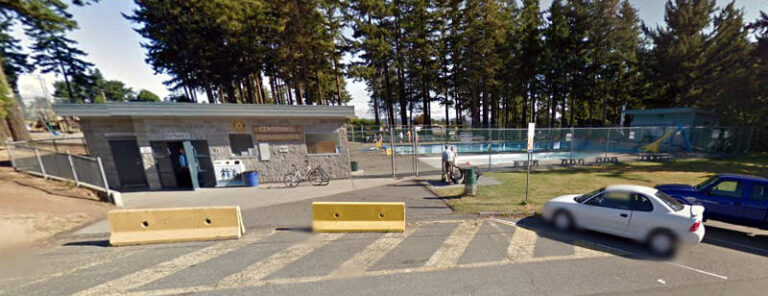 Salmon Kings host island swimmers on 60th anniversary