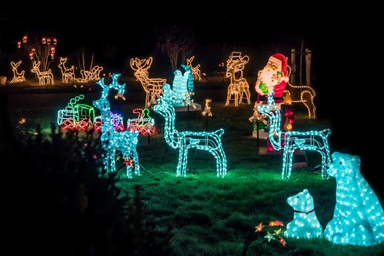 RCMP seek stolen Christmas ornaments