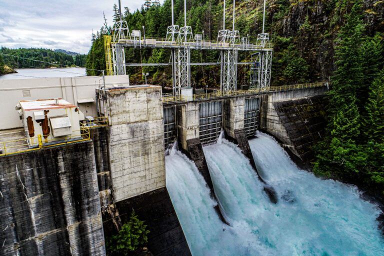 Hydro seeks contractor to make 74-year-old dam earthquake-safe