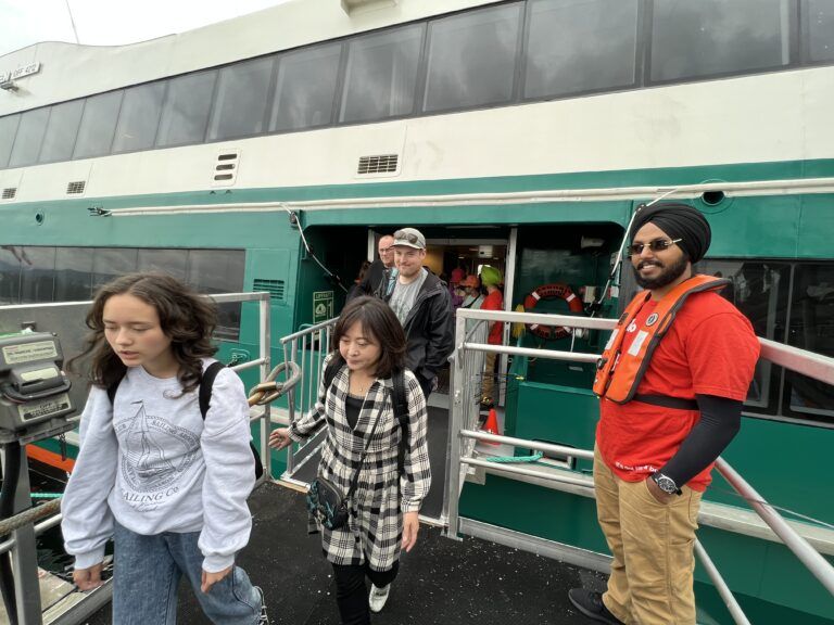 Passengers from Nanaimo and Vancouver say Hullo is the way to go 