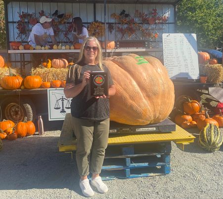 Vancouver Island woman’s massive pumpkin lands first place at provincial competition