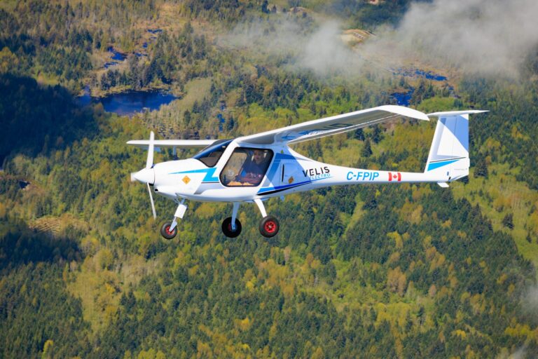 Electric training plane taking flight from Campbell River in Canadian first