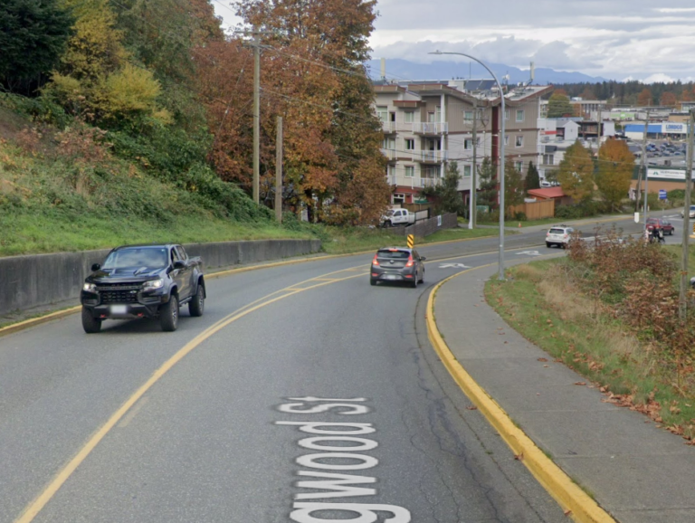 Dogwood Street closed in both directions Thursday morning